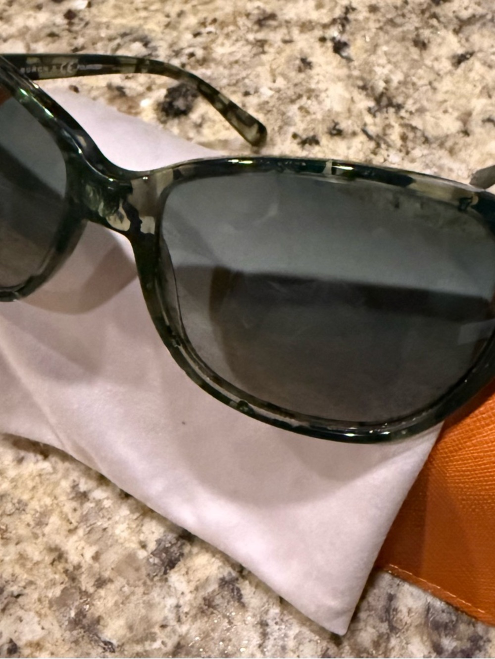 Tory Burch Green Tortoiseshell Oversized Women's Sunglasses Model TY7054 - Picture 6 of 13